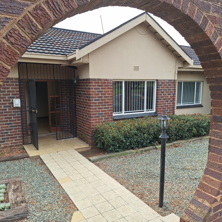 4 Bedroom Property for Sale in Frankfort Free State